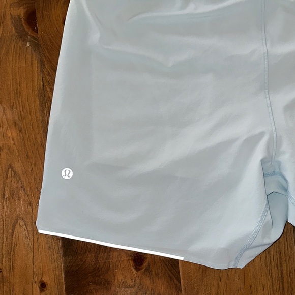 Lululemon Lined Men’s Surge Running Shorts Reflective Light Blue - Picture 4 of 9